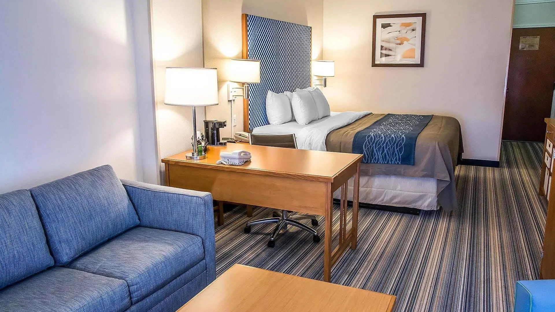 Spark By Hilton Savannah Airport 2*,